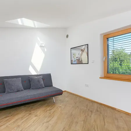 Contemporary Bolthole, Short Walk From City Canterbury Exterior photo